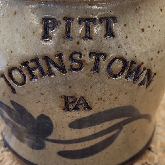 Handcrafted Pottery Utensil Holder - Pitt, Johnstown, PA - Picture 3 of 6